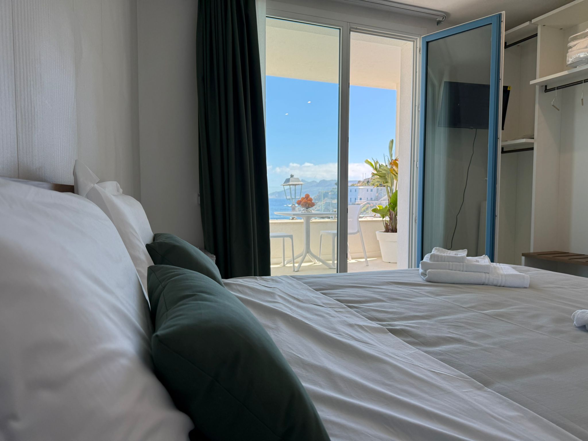 Suite Emerald